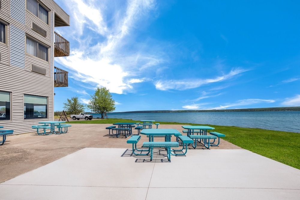 Baraga Lakeside Inn 1
