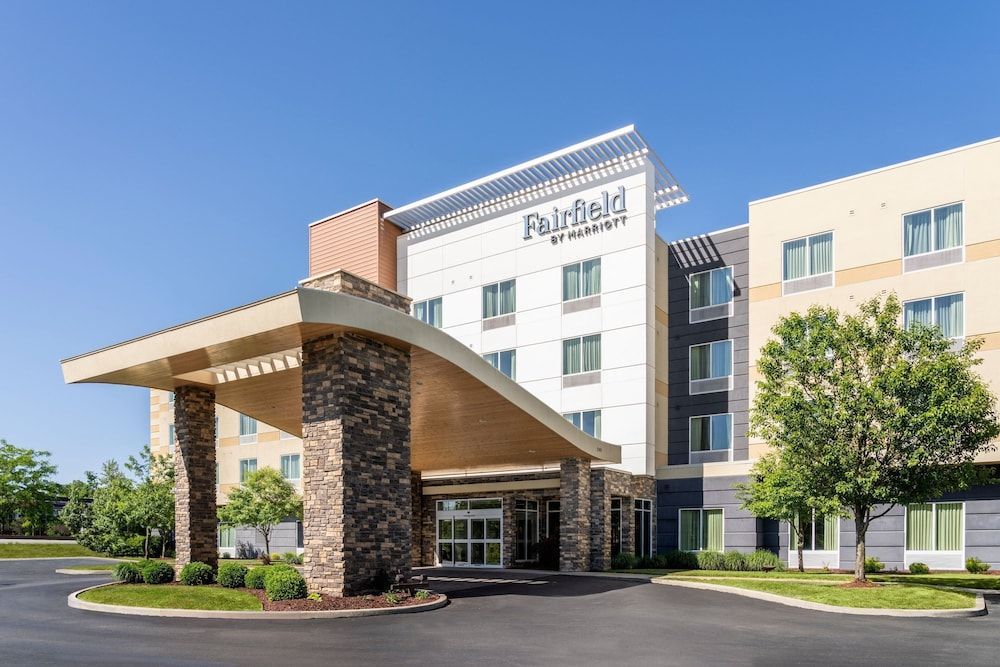 Fairfield Inn & Suites by Marriott Akron Fairlawn 1