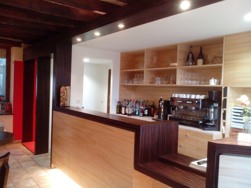 Logis Auberge De Launay 2