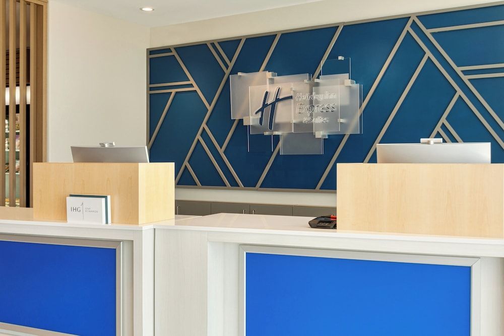 Holiday Inn Express & Suites HAYWARD - CASTRO VALLEY by IHG 2