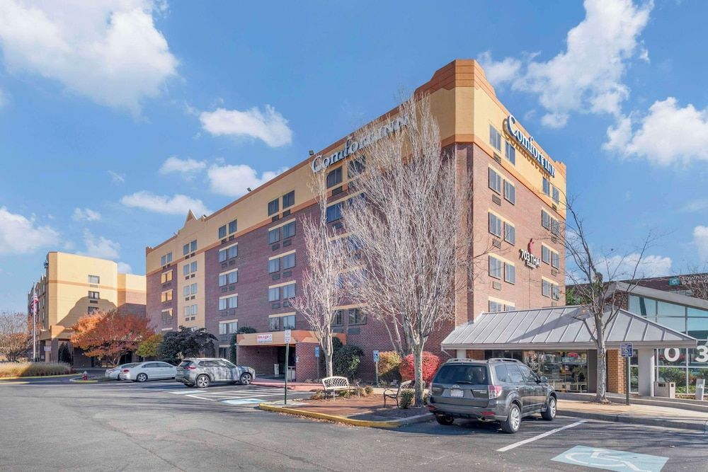 Comfort Inn University Center 1
