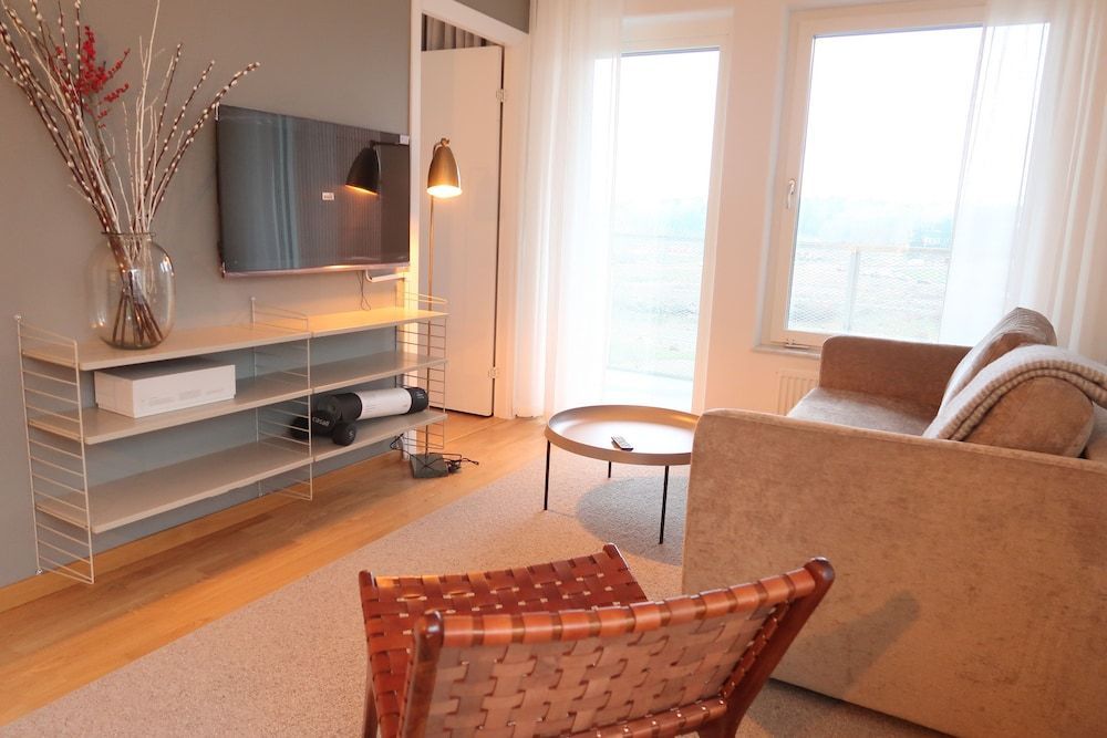 Luxury Business 2 Rooms Apartment up to 3 People By City Living 1