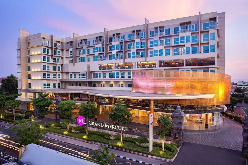 Grand Mercure Yogyakarta Adi Sucipto 1