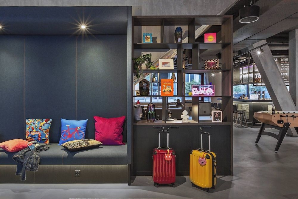 Moxy Lausanne City 2