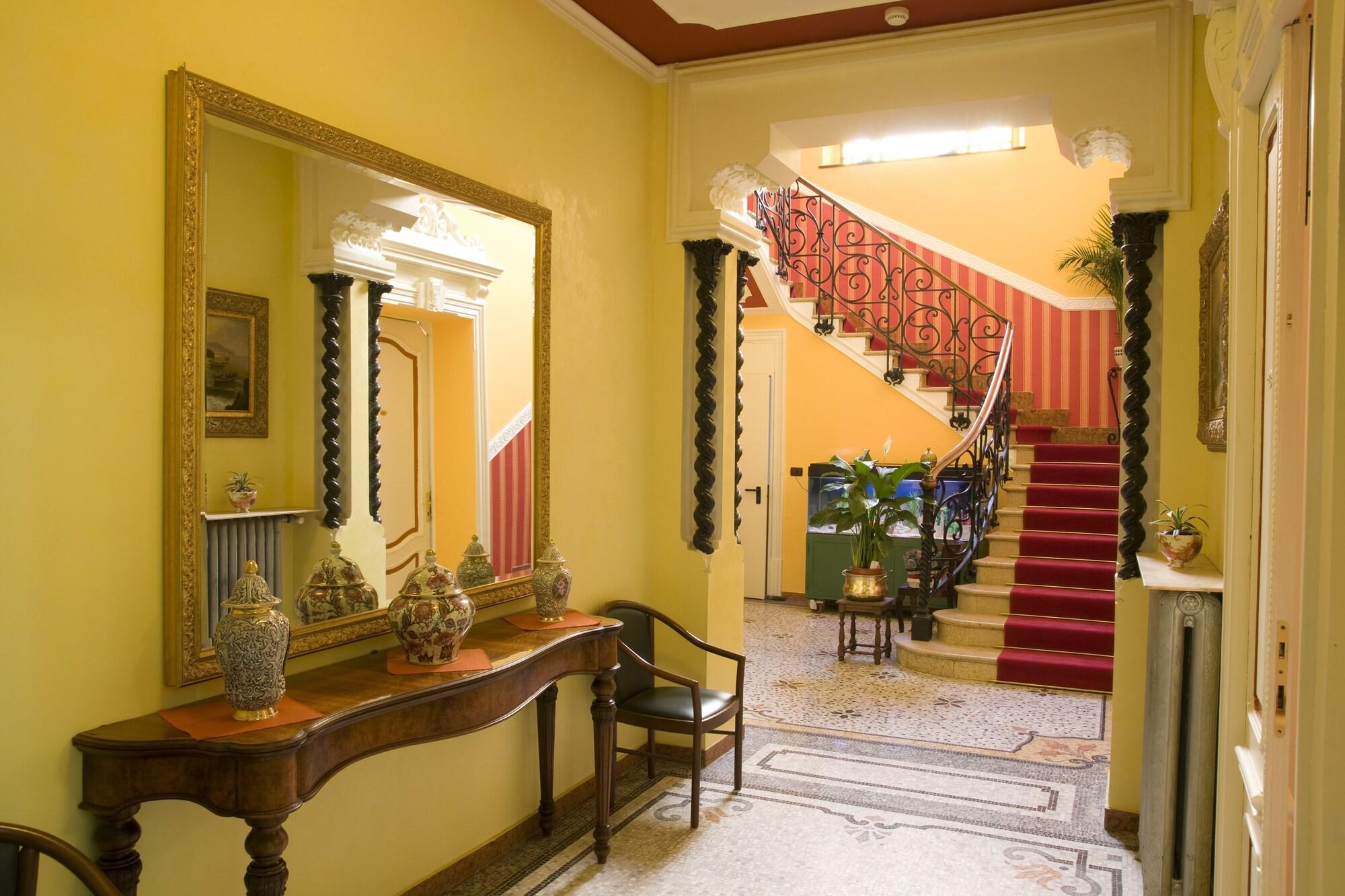 Hotel Principi d'Acaja 1