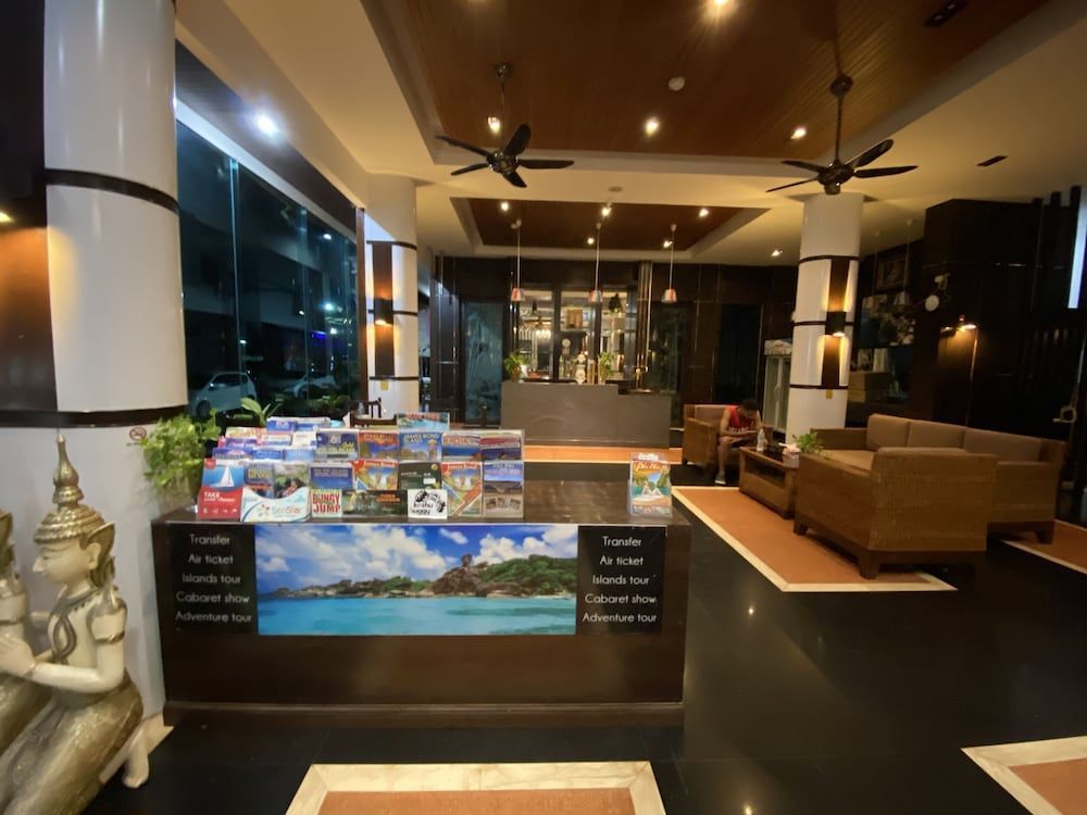 77 Patong Hotel & Spa 2