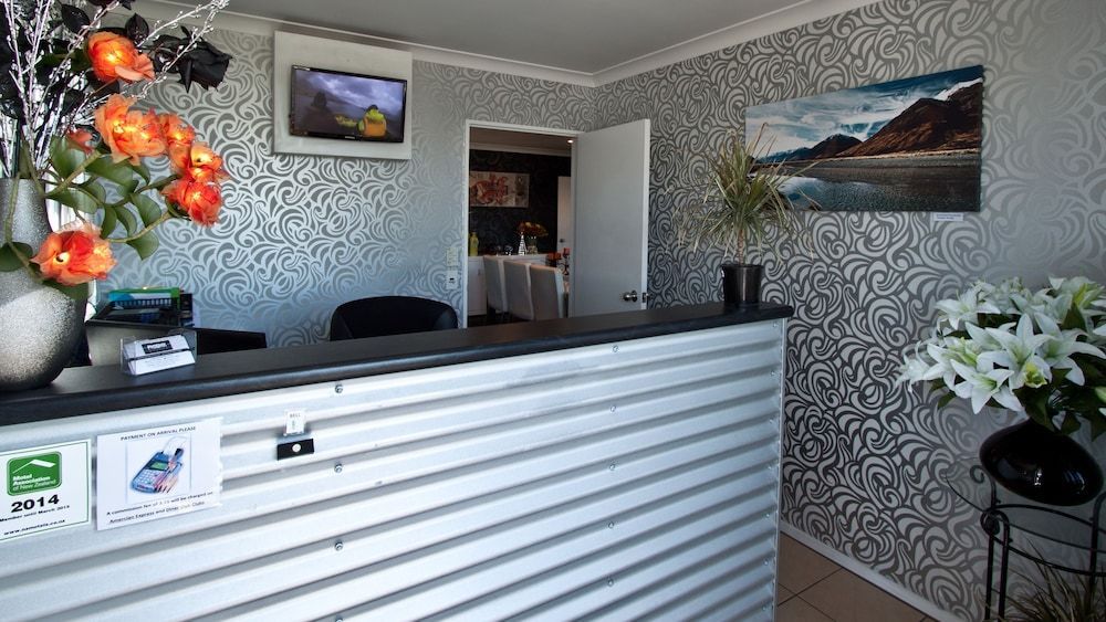 Phoenix Motels 2