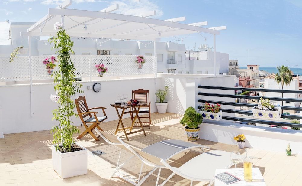 Summerland Apartments Rota 1