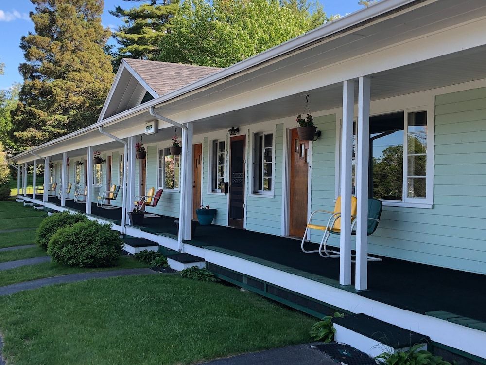 Edenbrook Motel 1
