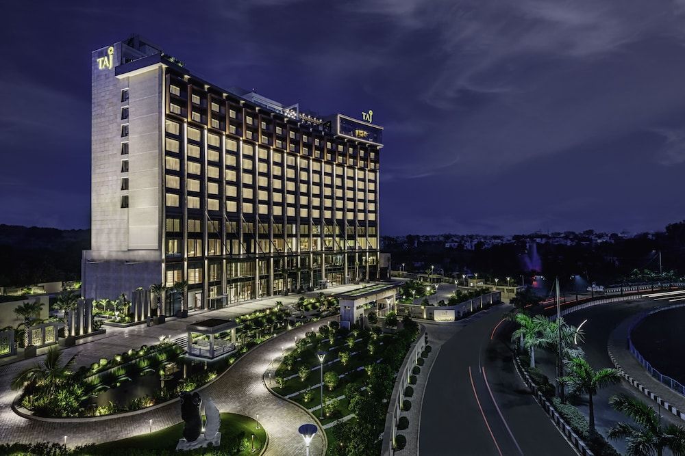 Taj Lakefront Bhopal 1