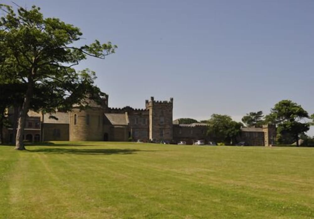 Sneaton Castle 1