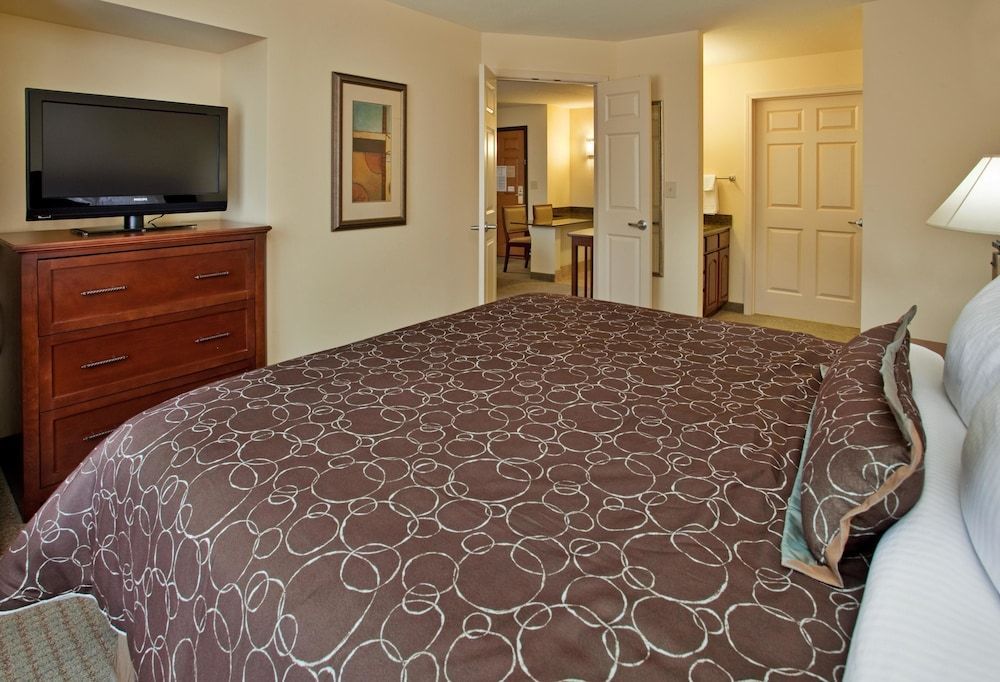 Staybridge Suites KANSAS CITY-INDEPENDENCE by IHG 2