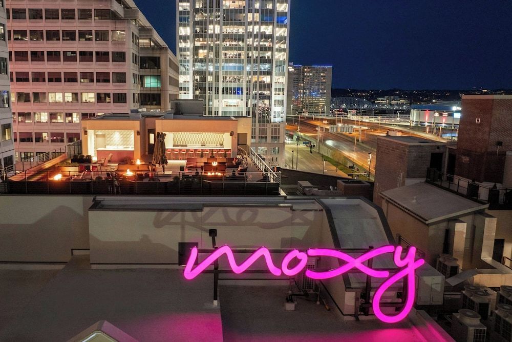 Moxy Cincinnati Downtown 1