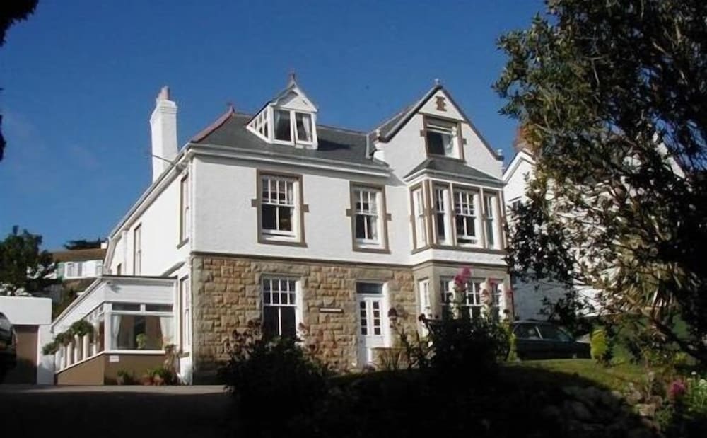 Borthalan House 1
