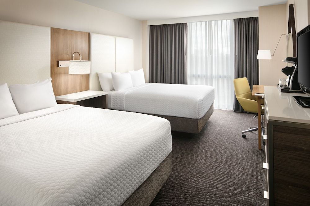 Crowne Plaza DALLAS MARKET CTR - LOVE FIELD by IHG 2