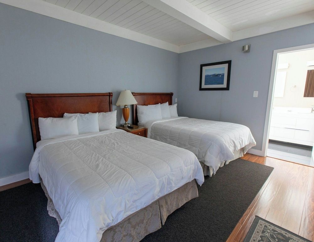 Pacific Heights Inn 1