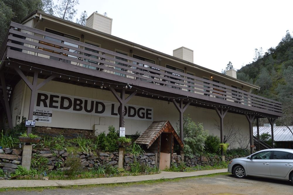 Red Bud Lodge 1
