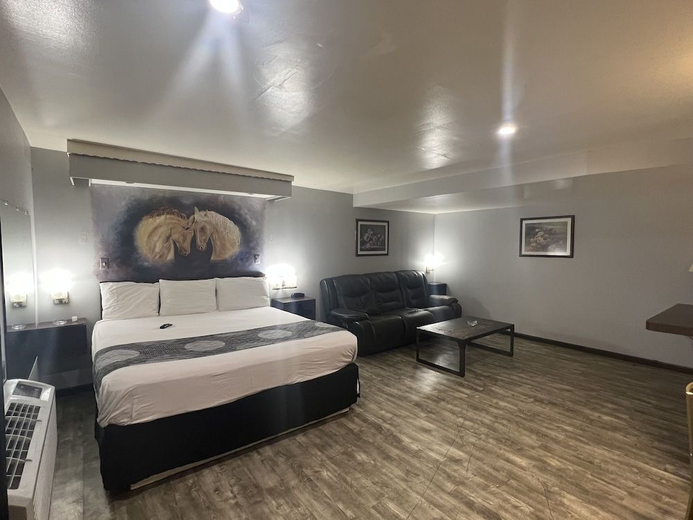 Cindy Lyn Motel 1