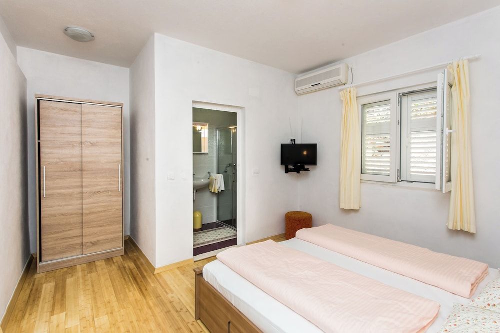 Guest House Oreb 2