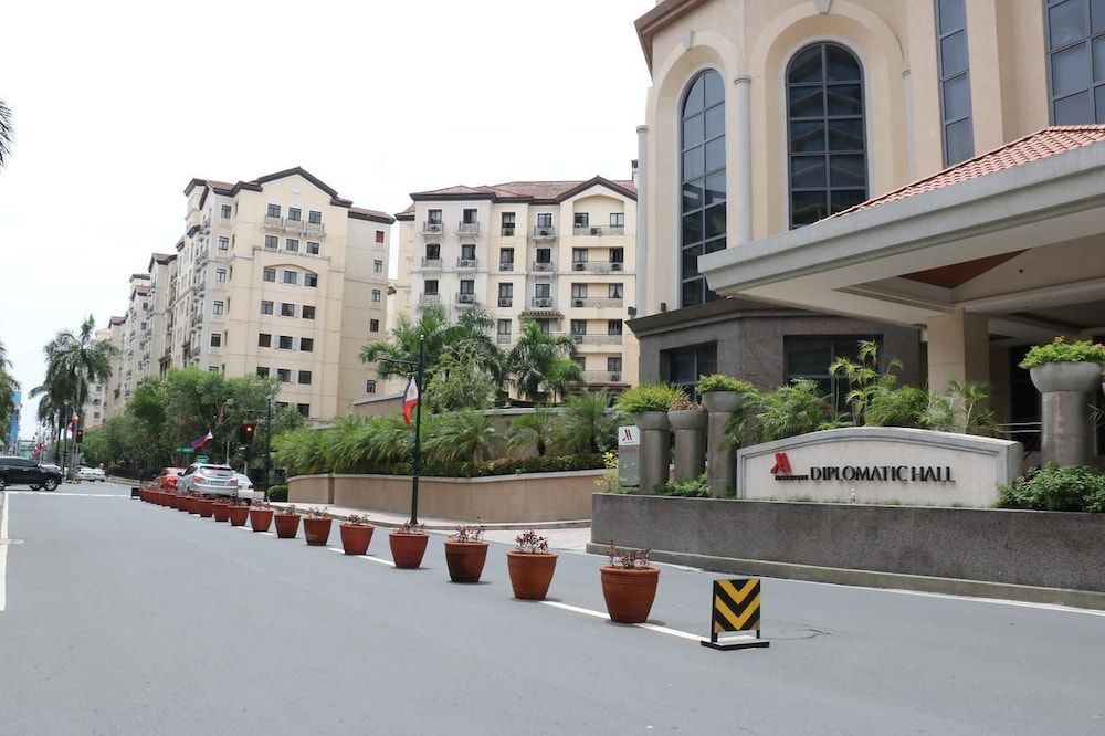 Sarasota Residential Resort Manila 1