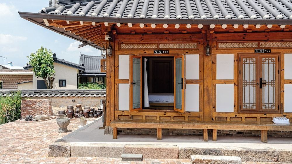 Gyeongju Ipsaedalseumeunal 2