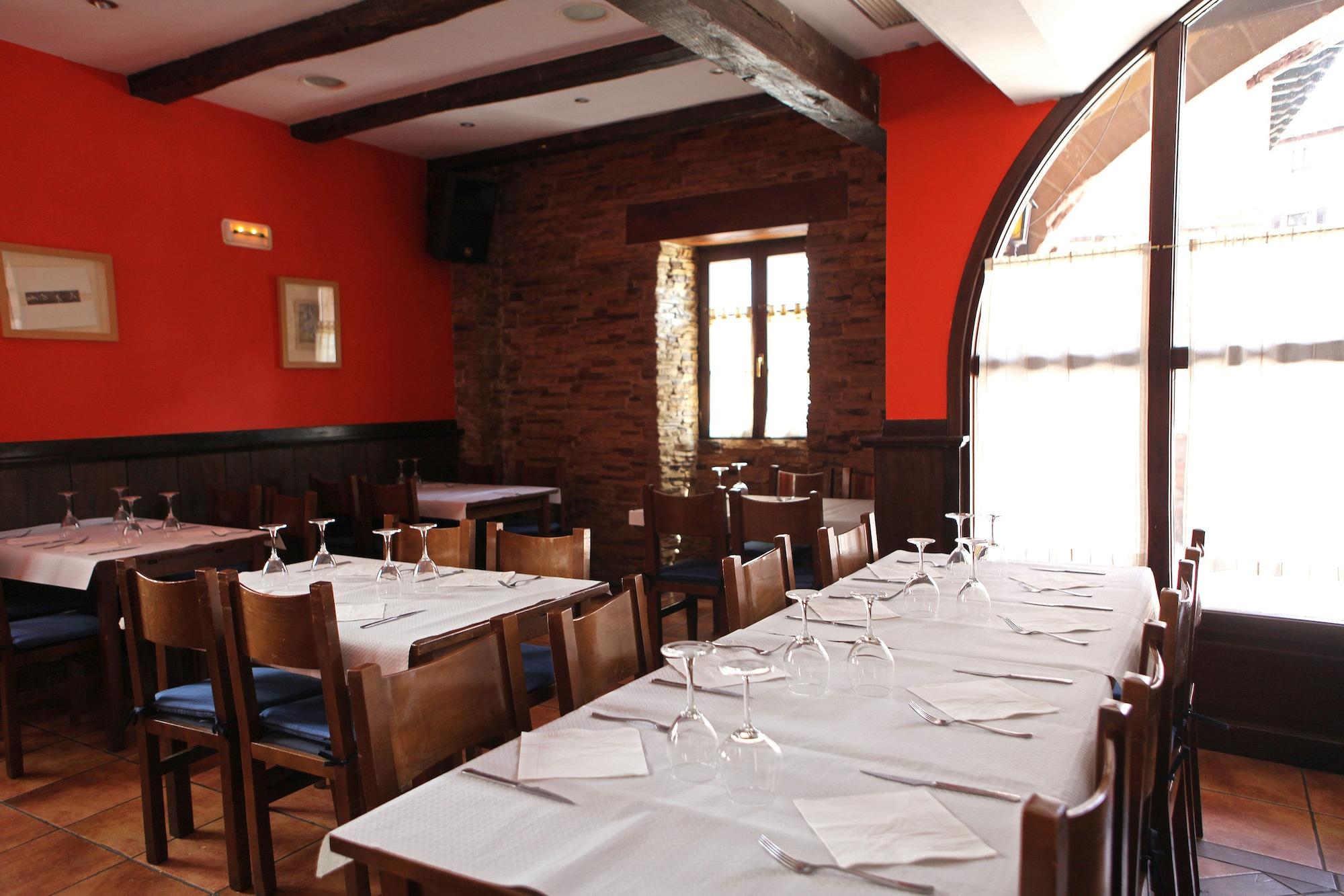Hostal Antxitonea 2