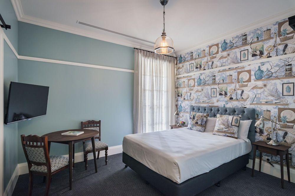 The North Sydney Hotel 1