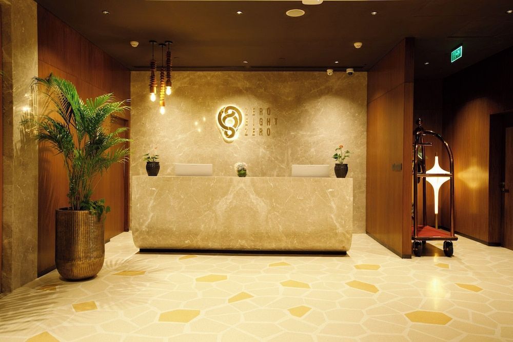 080 Transit Hotel, T2 1
