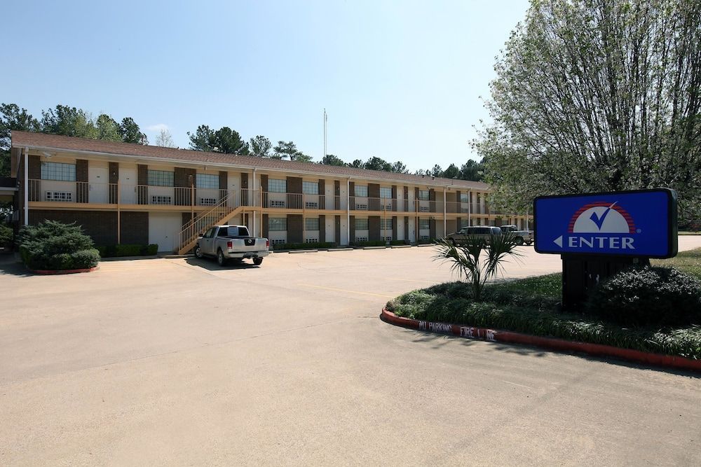 Country Side Inn 1
