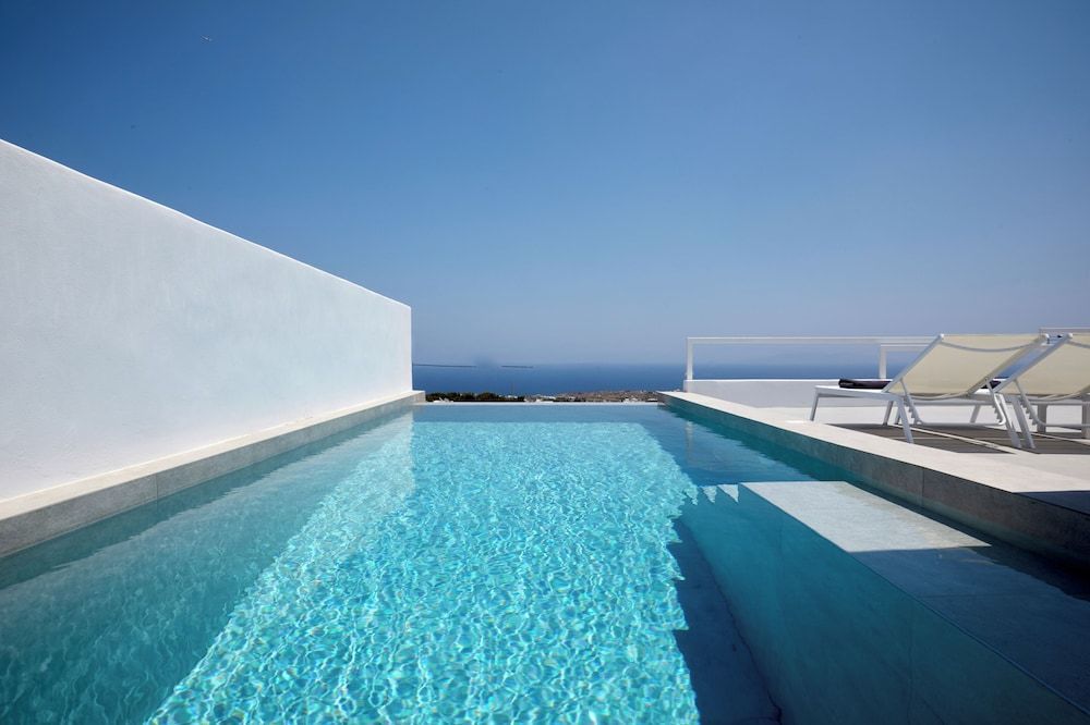 Thadeos Villa 1