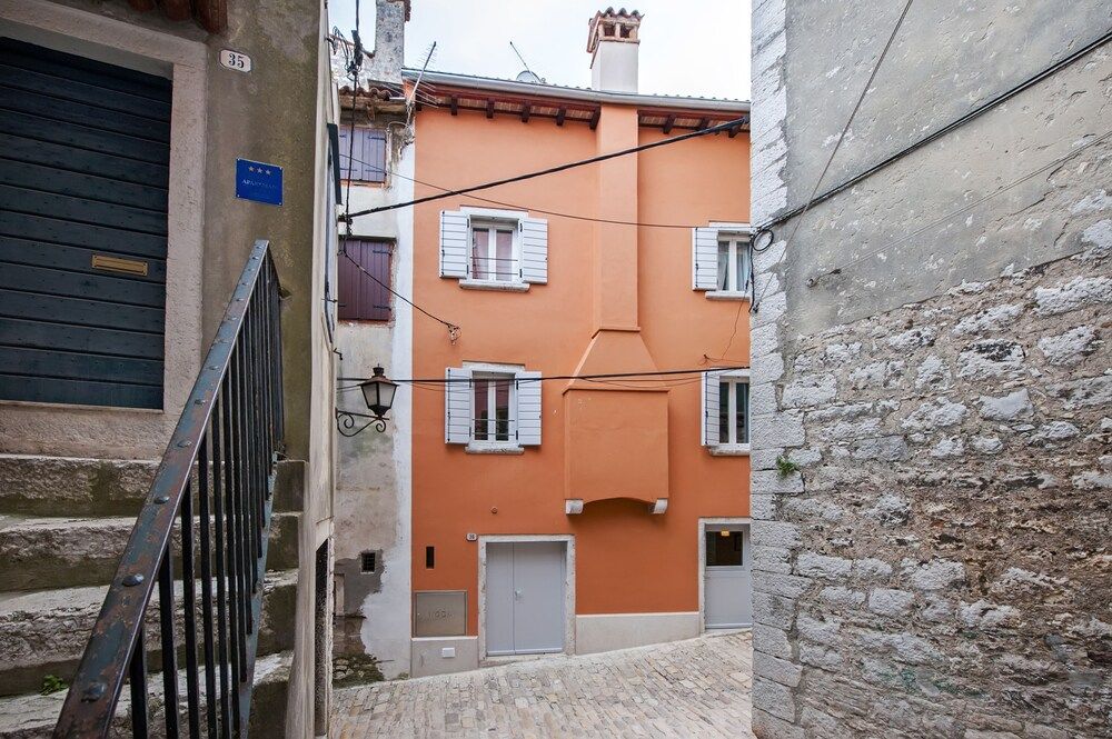 Apartment and Studio CA’ 3 VIE 1