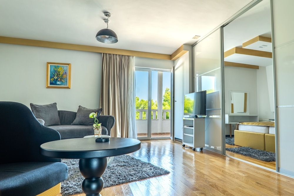 Hotel Sveti Kriz 1