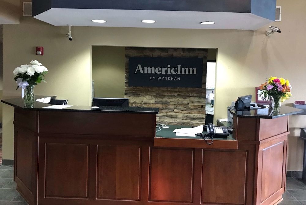 AmericInn by Wyndham Maquoketa 2