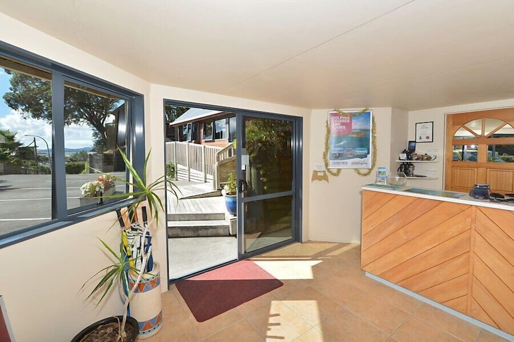 Bay Cabinz Motel 2