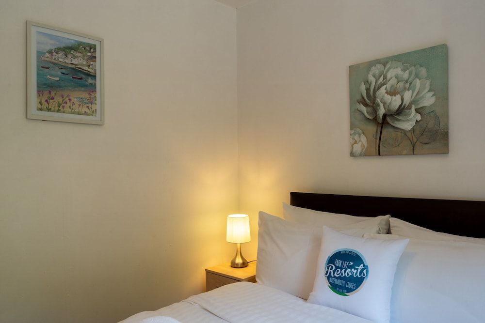 Watermouth Lodges 2
