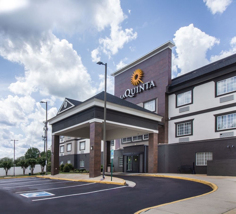 La Quinta Inn by Wyndham Richmond South 1