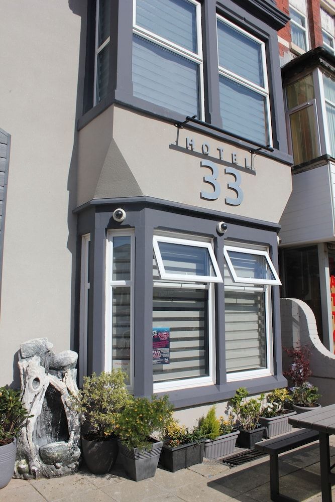 Hotel 33 1