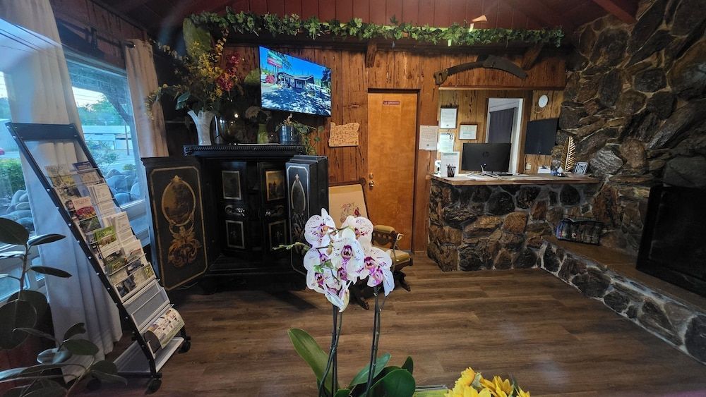 Riverfront Lodging 2