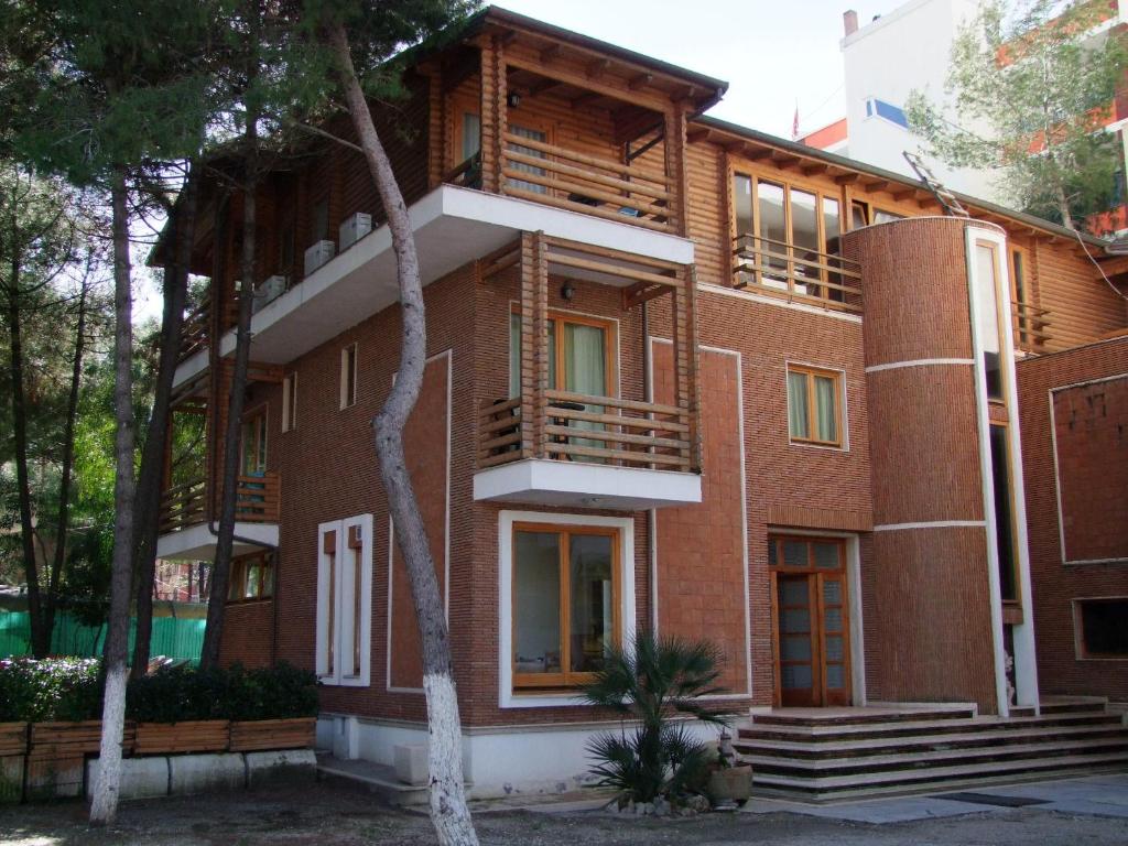 Hotel Adriatik 2 2