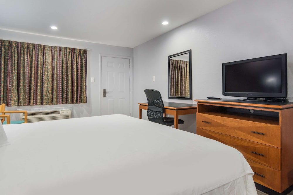 Knights Inn North Richland Hills 1