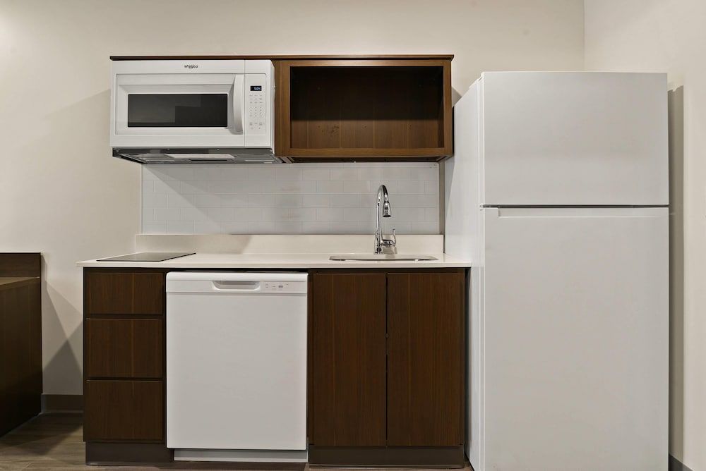 WoodSpring Suites East Lansing - University Area 1