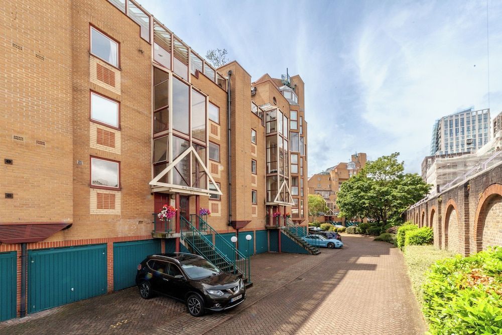 The St Khatarine's Flat 1