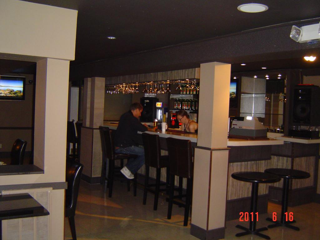Barclay Hotel 2