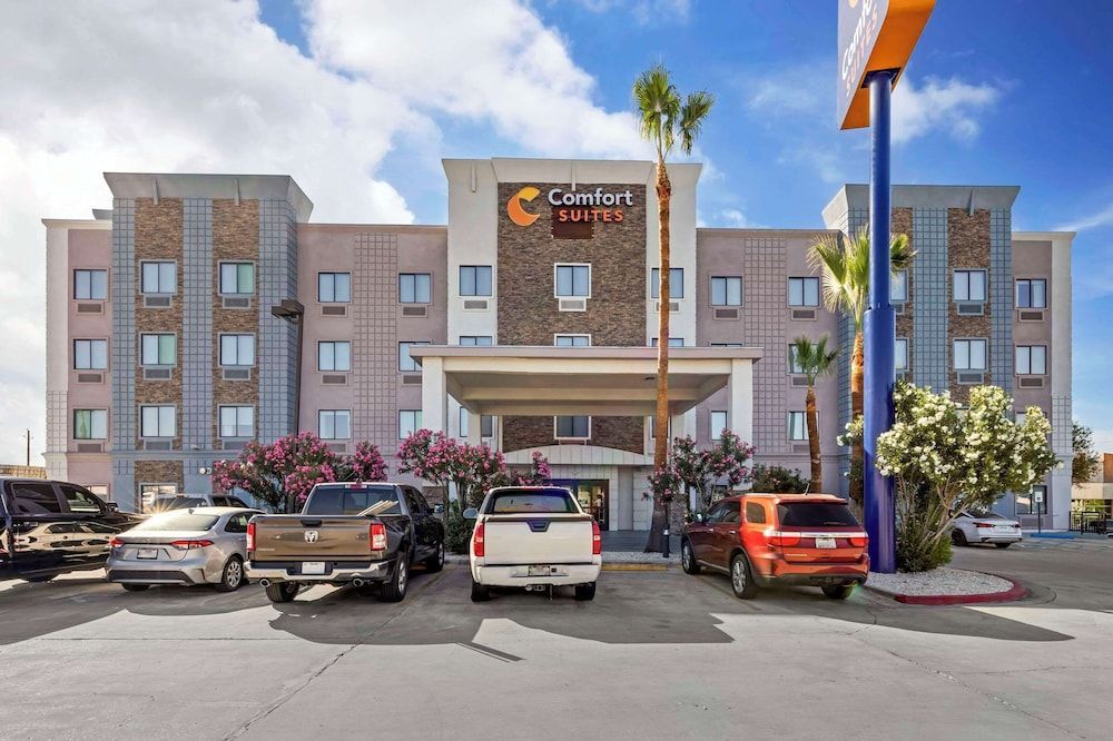 Comfort Suites Laredo - Nuevo Laredo 1