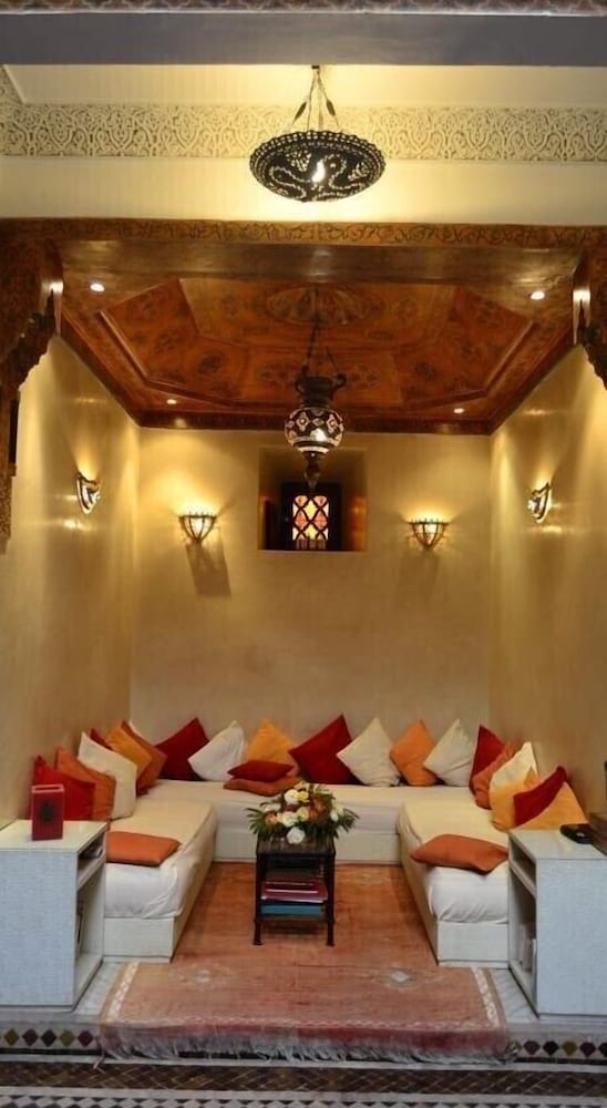 Riad Charik 2