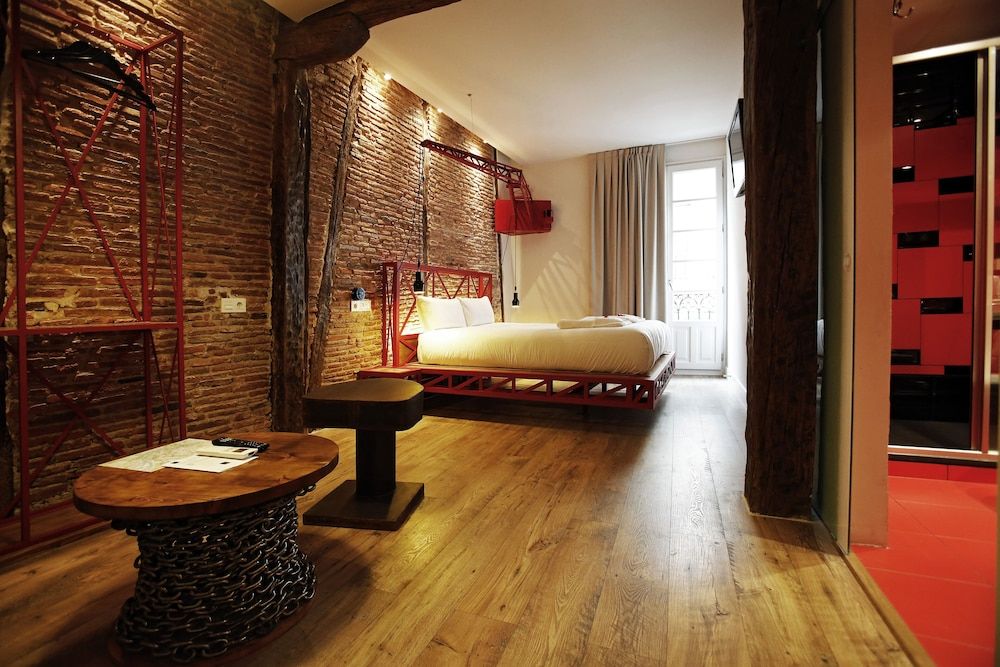 Basque Boutique by gaiarooms 1