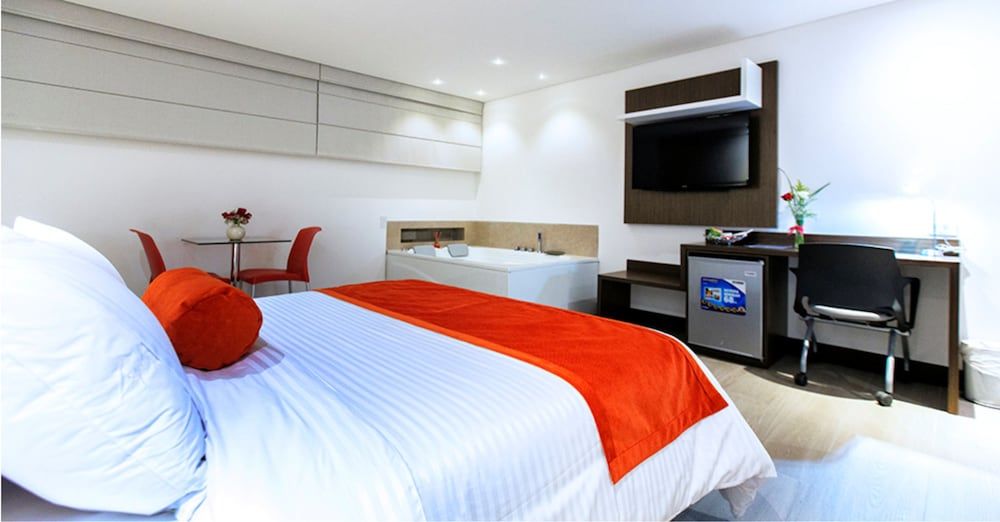 Loyds Hotel 1