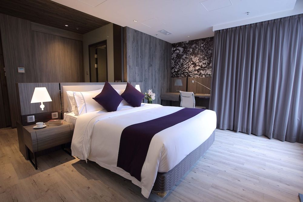 The Perkin Hotel 1