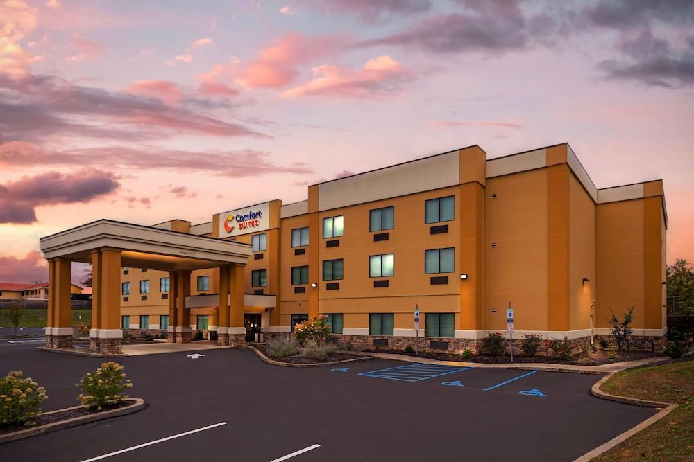 Comfort Suites Lewisburg near University 1