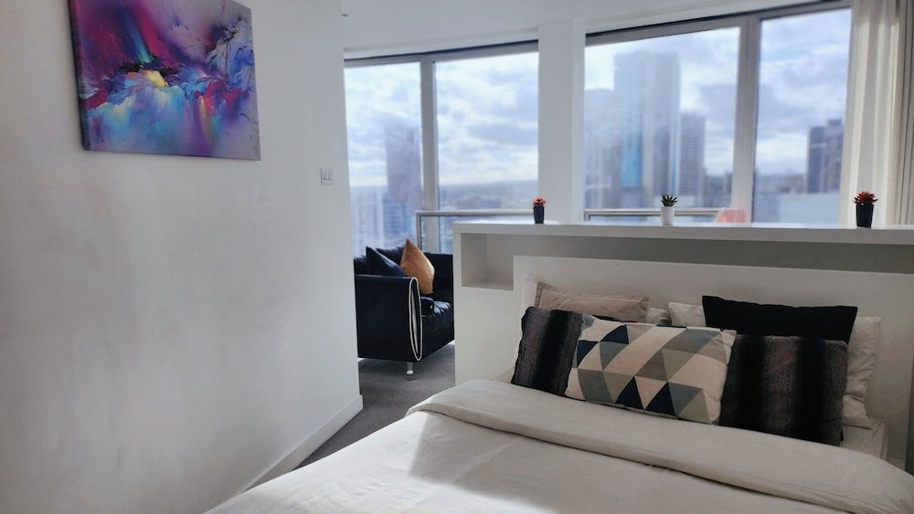 Cityscape Apartment in Rotunda Bham 2